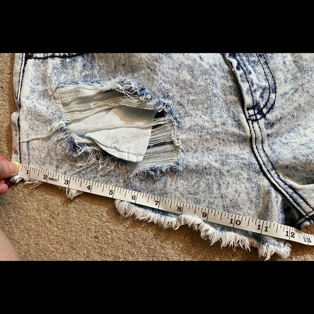 New with tags, high waisted light wash jean shorts. - Picture 9 of 10